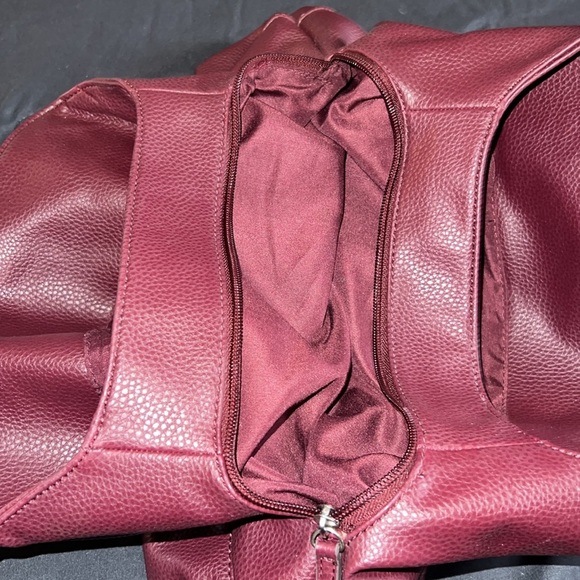 Liz Claiborne Purse - Picture 3 of 6